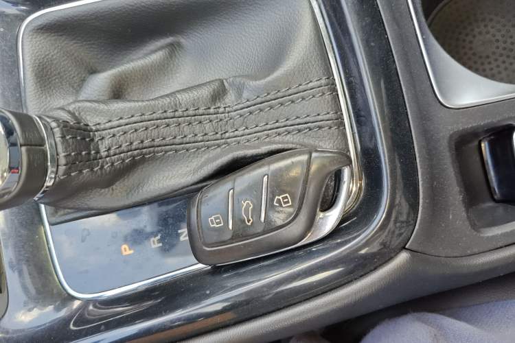 Used Roewe i5 2020 1.5L Automatic 4G Connect Luxury Flagship Edition