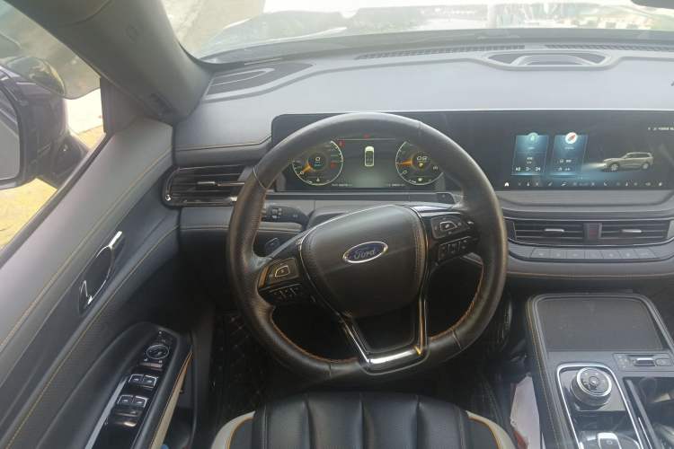 Used Ford Equator 2023 EcoBoost 225 Obsidian Orange Edition Prestige 7-Seater (2/2/3)
