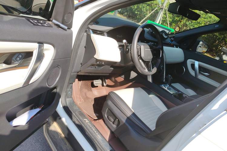 Used Land Rover Discovery Sport 2023 249 PS R-Dynamic S Performance Edition
