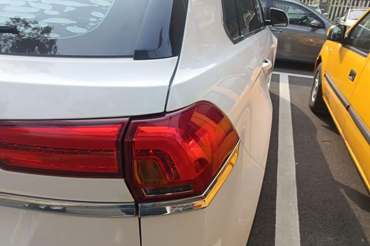 Used Zotye Domy X7 2018 2.0T Automatic Prestige Edition
