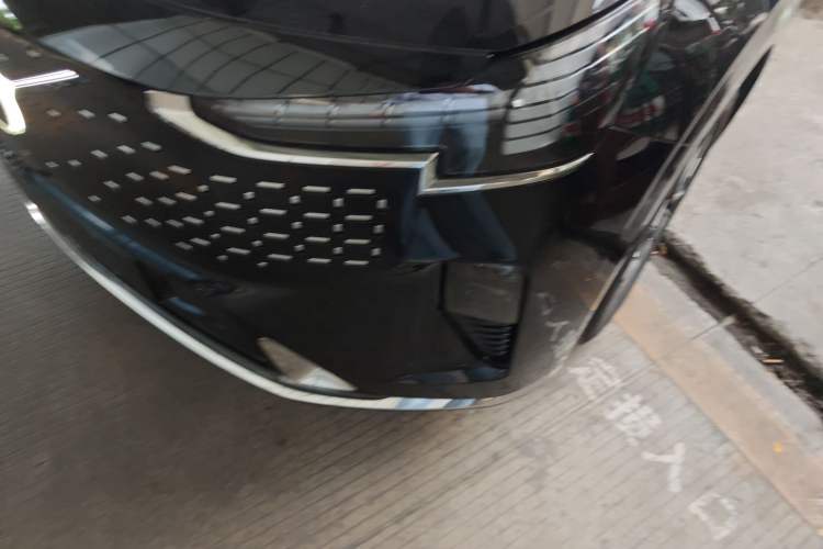 Used Volvo EM90 2025 Ultra Six-Seater