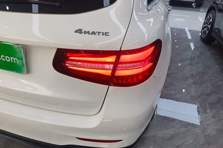 Used Mercedes-Benz GLC 2017 GLC 300 4MATIC Sport Edition
