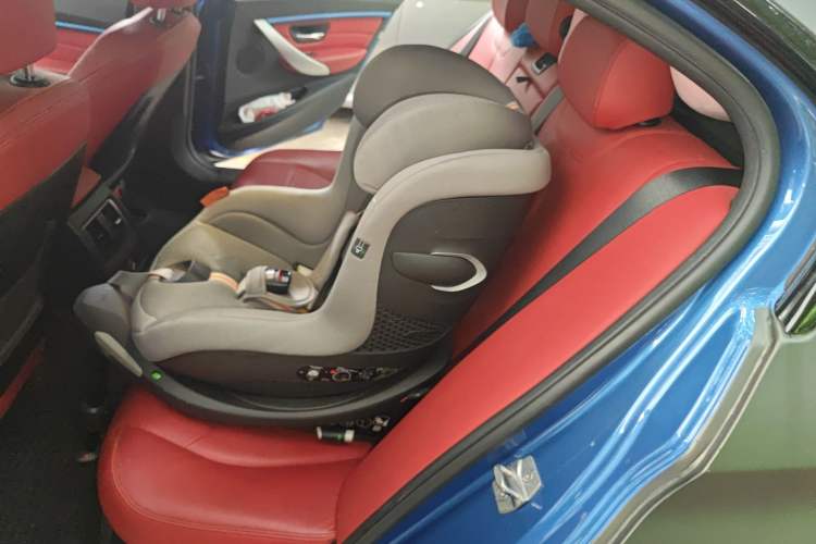 Used BMW 3 Series 2019 320i M Sport Package Left Rear Seat