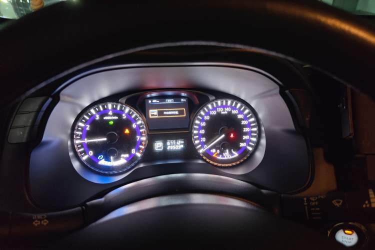 Used Infiniti QX60 2014 2.5 S/C Hybrid Two-Wheel Drive Excellence Edition
