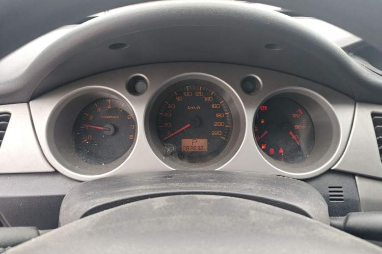 Used Dongfeng Aeolus H30 2010 1.6L Automatic ZunYa Trim