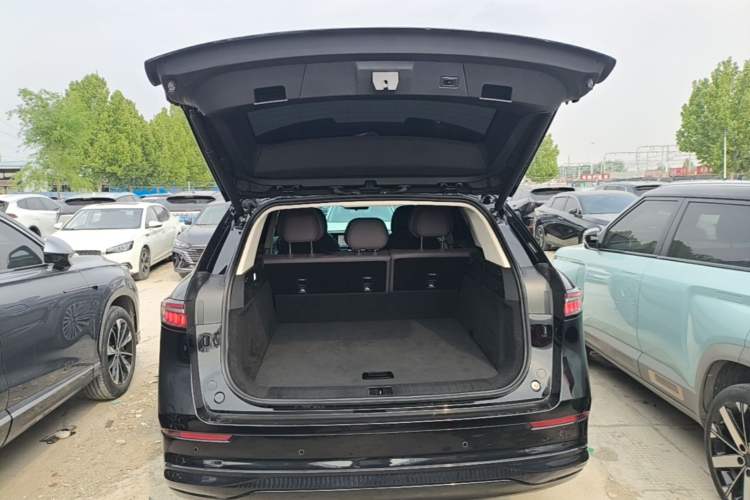 Used Chery Tiggo 9 C-DM 2025 1.5T 106KM Ultra-Comfort Edition 5 Seats Lithium-NMC Trunk