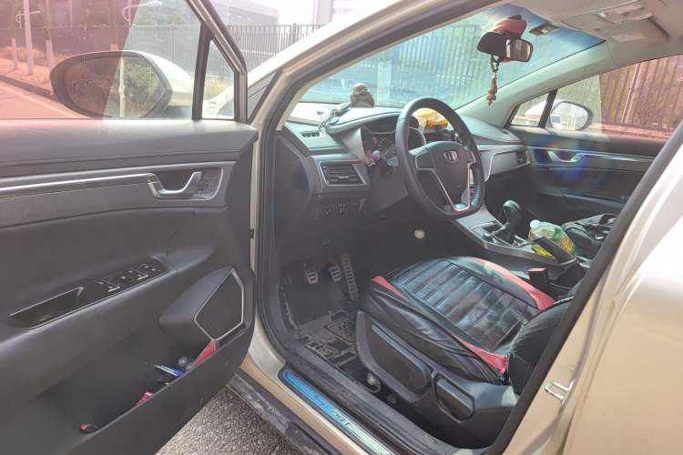 Used Geely Auto Emgrand GS 2016 Sports Edition 1.8L Manual LingShang Model Driver Seat