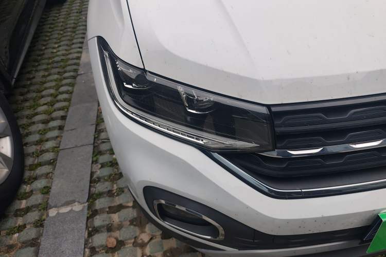 Used Volkswagen Tacqua 2021 1.5L Automatic Yue Zhi Lian Edition Right Front Headlight