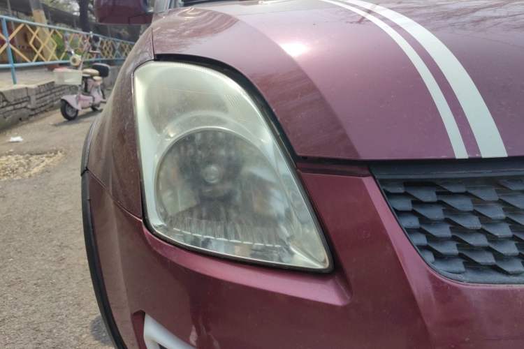 Used Suzuki Swift 2014 1.3L Manual Standard Edition Right Front Headlight