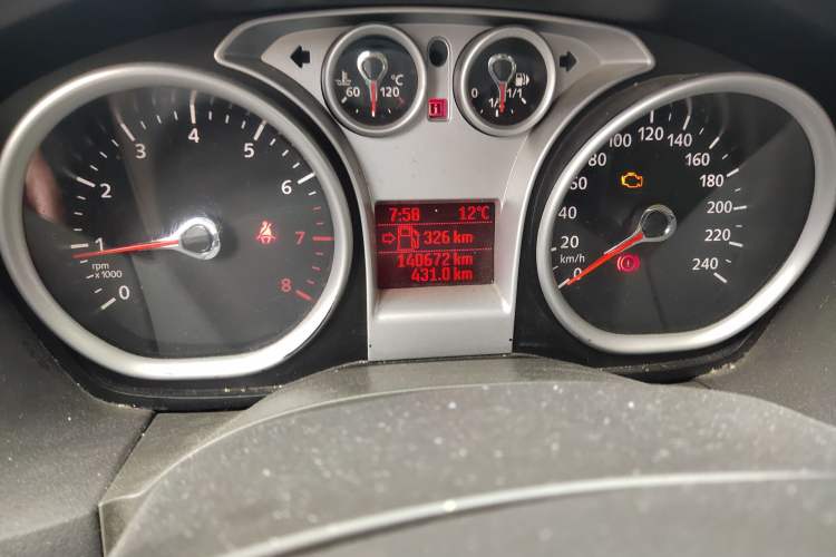 Used Ford Focus 2013 Sedan Classic 1.8L Manual Fashion Edition