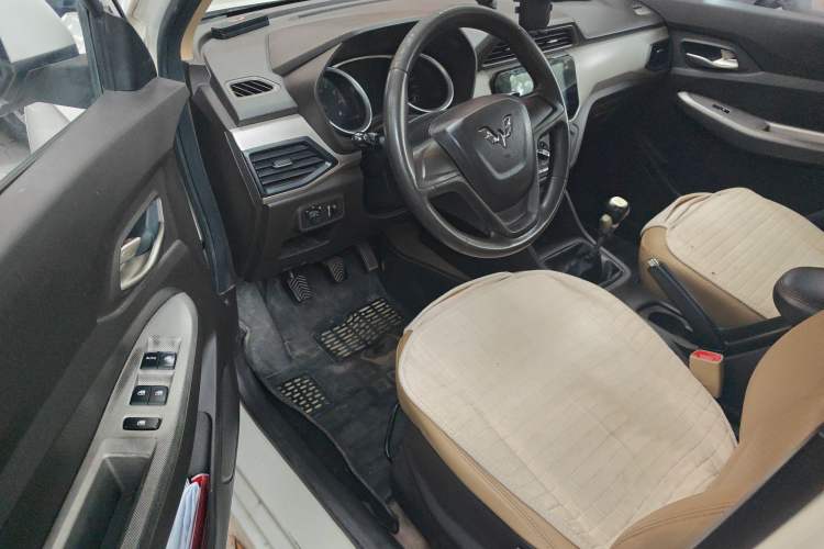 Used Wuling Hongguang 2018 1.5L S Comfort Model L2B
