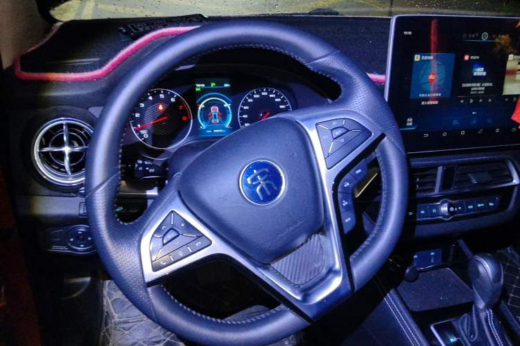 Used BYD Song 2019 1.5TI Automatic Smart Connect Dynamic Model Steering Wheel