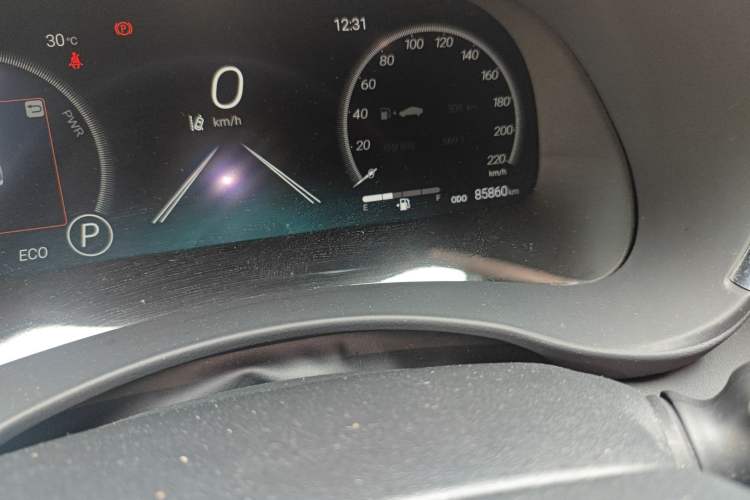 Used Toyota Crown Kluger 2021 2.5L HEV Four-Wheel Drive Flagship Edition Odometer Close Up