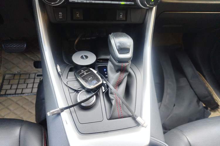 Used Toyota RAV4 Rongfang Plug-in Hybrid 2021 2.5L Two-Wheel Drive Elite Pro