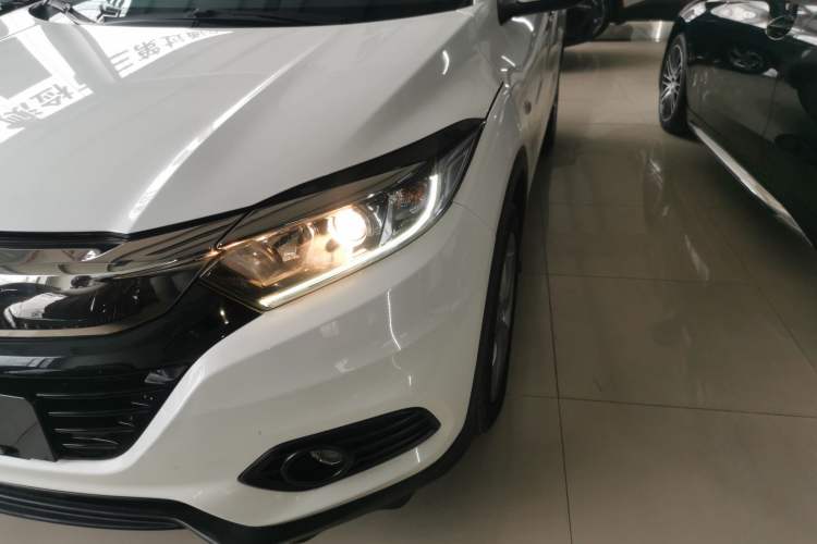 Used Honda Vezel 2020 220 TURBO CVT Elite Edition Left Front Headlight