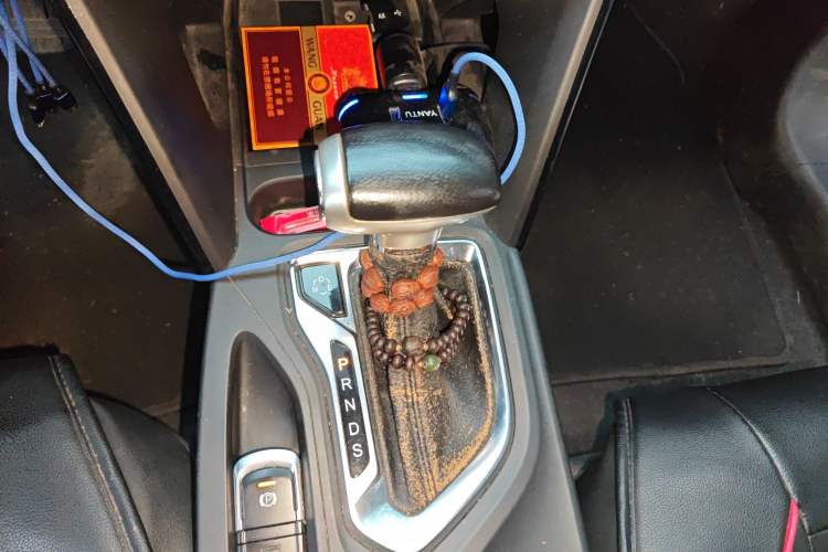 Used GAC Trumpchi GS4 2017 235T Automatic Two-Wheel Drive Elite Edition Gear Lever