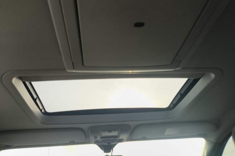 Used Chrysler Grand Voyager 2013 3.6L Luxury Edition