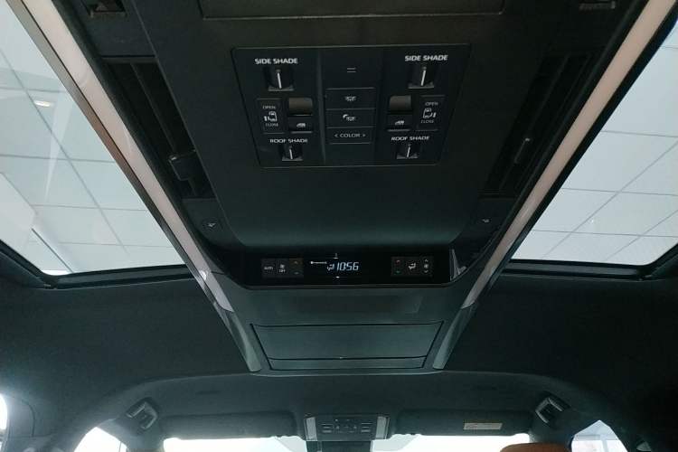 Used Toyota Vellfire 2024 Crown Dual-Engine 2.5L Supreme Executive Edition