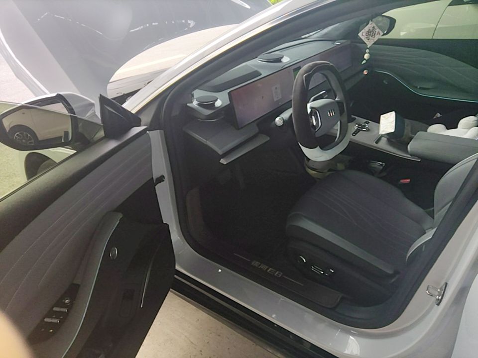 Geely Galaxy E8 2024 665 km Range Rear-Drive Starship Long-Range Version — снимка 16