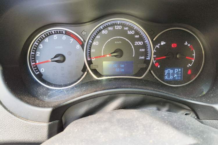 Used Renault Koleos 2012 2.5 Two-Wheel Drive Urban Edition