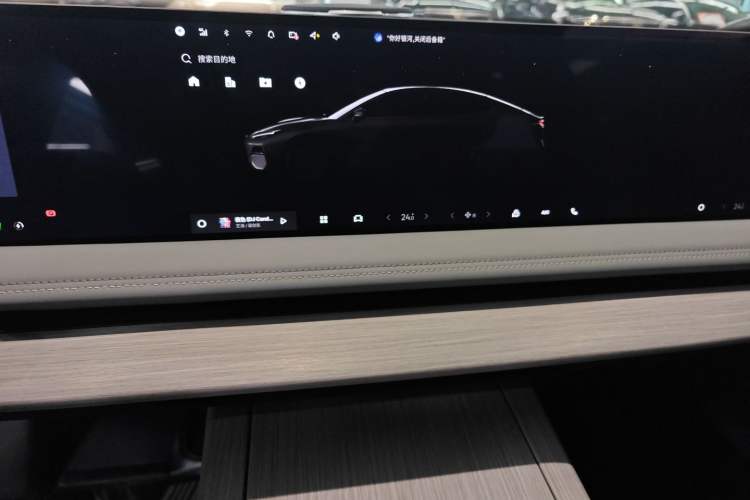 Used Geely Galaxy E8 2024 550 km Range Rear-Wheel-Drive PRO
