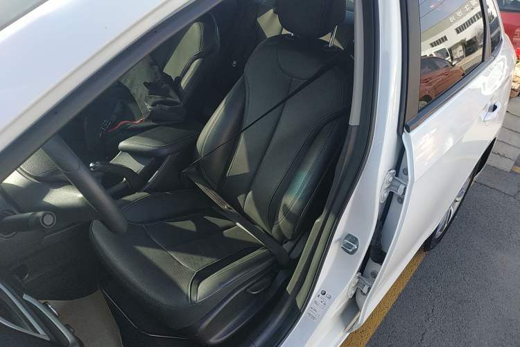 Used Buick GT 2021 Revised Version 1.3T Automatic Mild Hybrid Elite Edition
