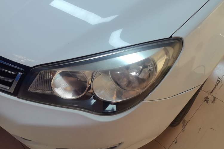 Used Roewe 350 2014 1.5L Automatic Xunyue Version Left Front Headlight