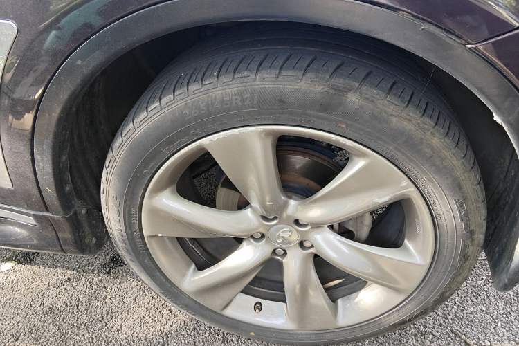 Used Infiniti QX70 2013 3.7L Supreme Edition