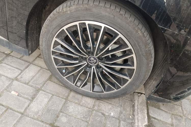 Used BYD Han 2023 DM-i Champion Edition 121KM Prestige Model
