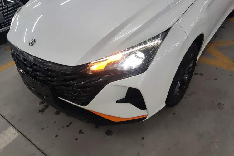 Used Dongfeng Aeolus Yixuan 2023 Mach Edition 1.5L Automatic Chasing Shadow Version
