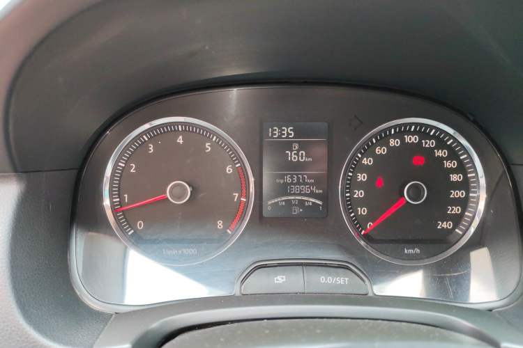 Used Volkswagen Lavida 2011 1.4 TSI Manual Prestige Edition Instrument Cluster