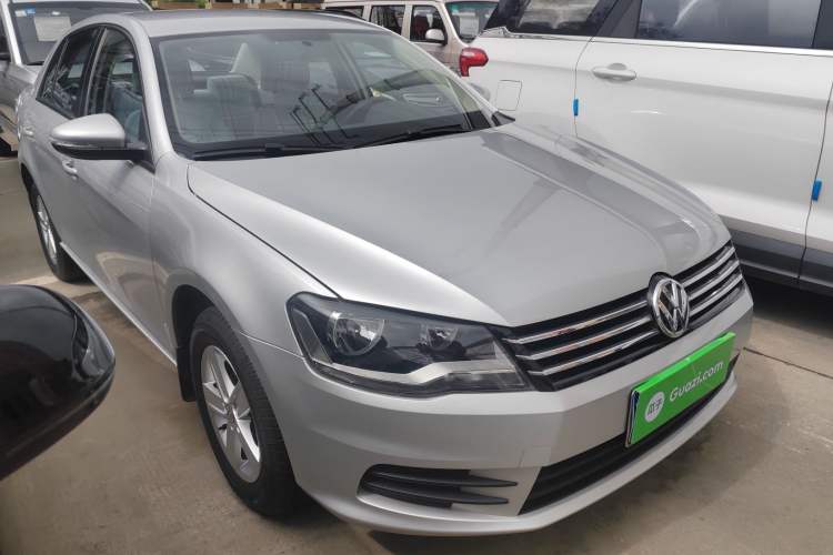 Used Volkswagen Bora 2014 1.6L Automatic Fashion Model Front Right 45 Deg