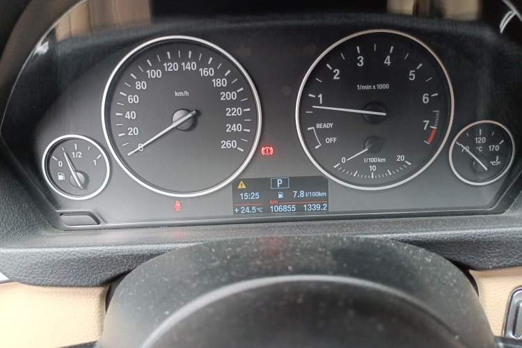 Used BMW 3 Series 2013 320Li Fashion Model
