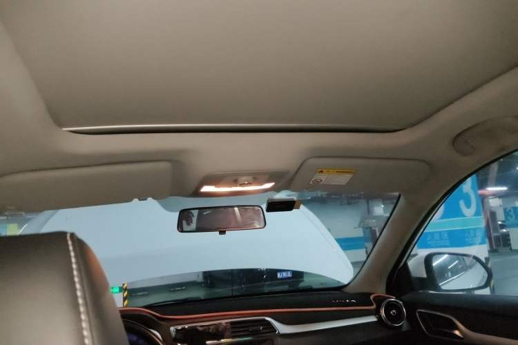 Used MG ZS 2018 1.5L Automatic Luxury Edition China V Standard
