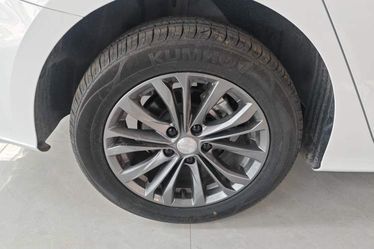 Used MG 5 2025 180 DVVT Global Luxury Edition