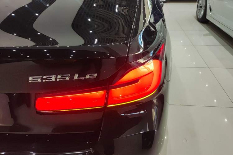 Used BMW 5 Series New Energy 2022 Second Facelift 535Le M Sport Package
