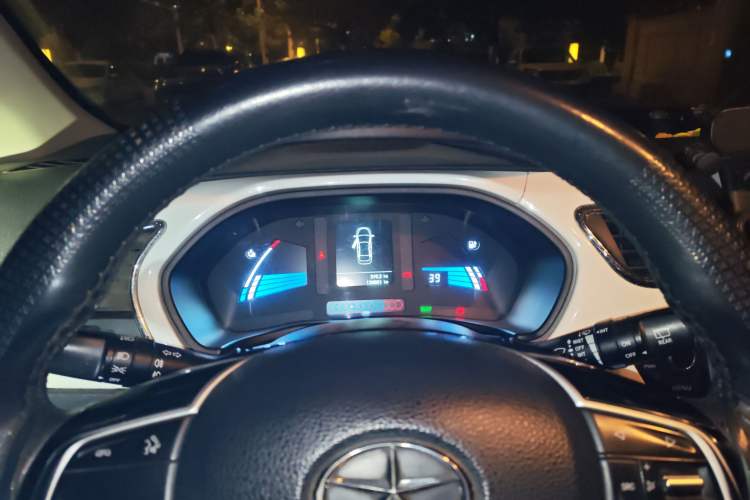 Used JAC Group iEV6S 
