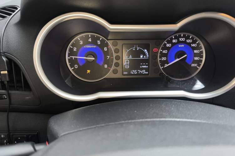 Used Dongfeng Aeolus AX3 2016 1.5L Manual ZhiKu Model
