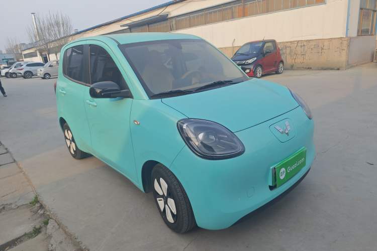 Used Wuling Hongguang MINIEV 2025 Four-Door Version Premium Edition Front Right 45 Deg