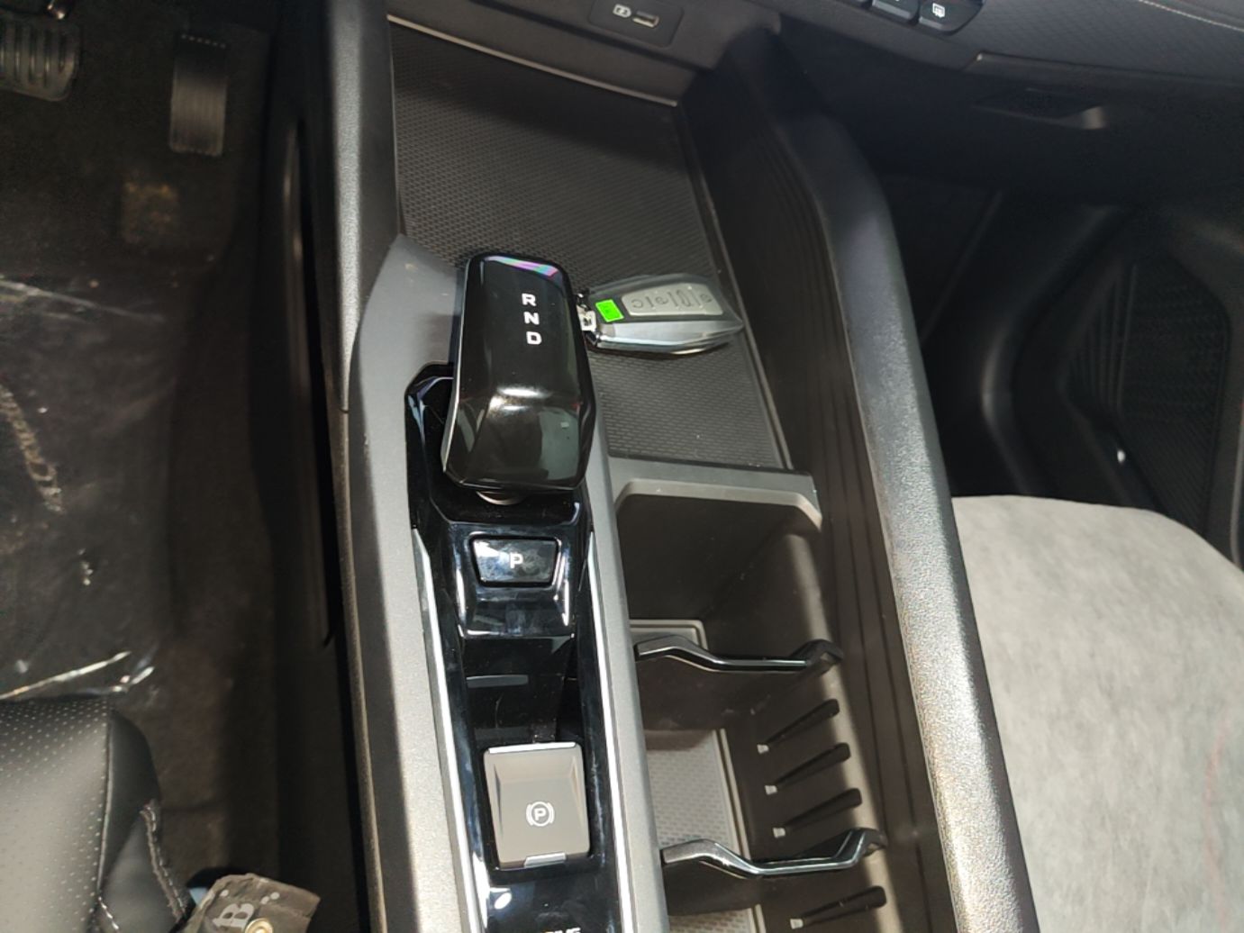 Geely Auto Binray 2024 Binrui COOL 1.5T DCT Longteng Edition — снимка 16