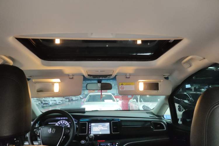 Used Honda Elysion 2016 2.4L Comfort Edition
