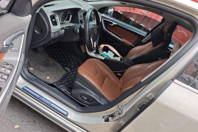 Used Volvo S60 2018 S60L T4 Smart & Ambitious Edition