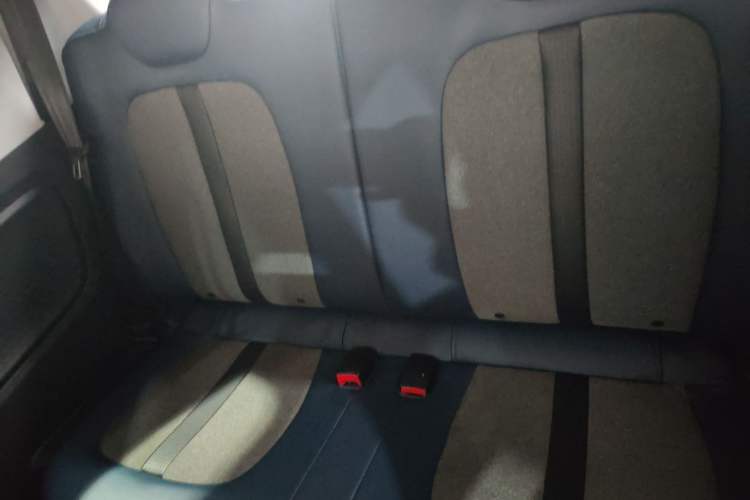 Used Wuling Hongguang MINIEV 2022 GAMEBOY 300km Enthusiast Model with Lithium Iron Phosphate Left Rear Seat