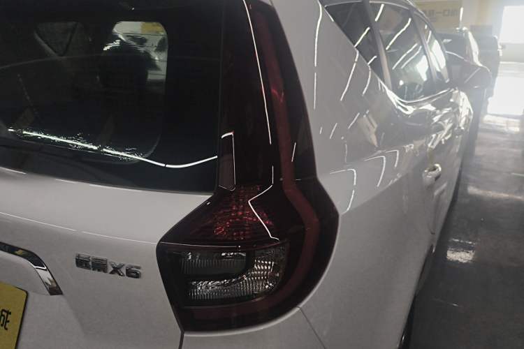 Used Geely Auto Vision X6 2018 1.4T CVT 4G Connected Luxury Version
