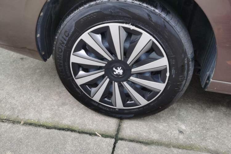 Used Peugeot 301 2016 1.6L Automatic Comfort Edition Right Rear Wheel Hub