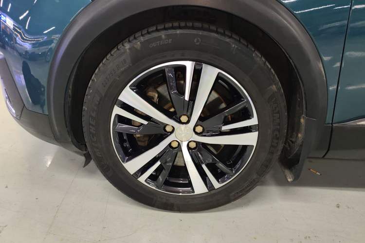 Used Peugeot 5008 2017 380THP 7-Seater Elite Edition
