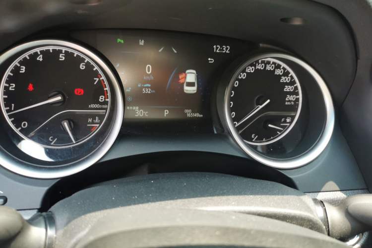 Used Toyota Camry 2021 2.0G Luxury Edition
