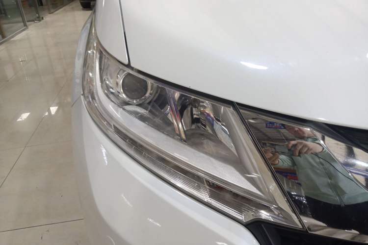 Used Honda Odyssey 2017 2.4L Luxury Edition Right Front Headlight