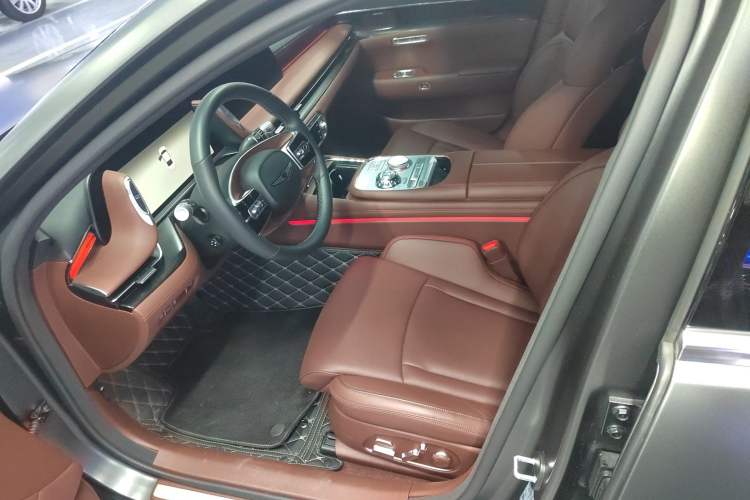 Used Genesis G90 2023 Luxury Edition Left Front Seat