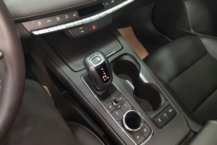 Used Cadillac XT4 2018 28T Two-Wheel Drive Tech Version
